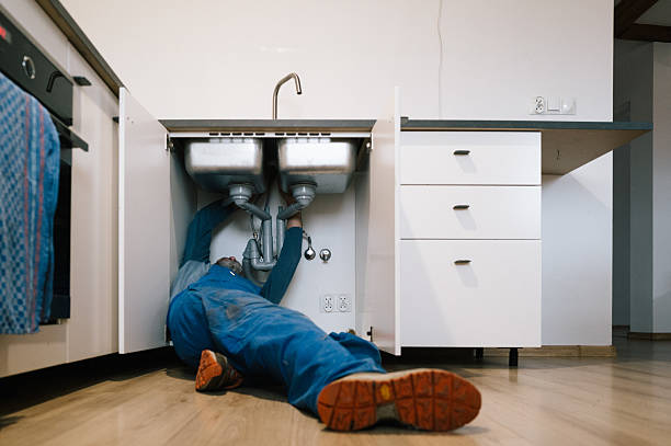 Professional Drain Cleaning technician working in Prairie, MS
